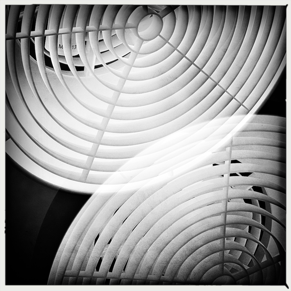 Photo "recherche personnelle en noir et blanc". ©Slykell